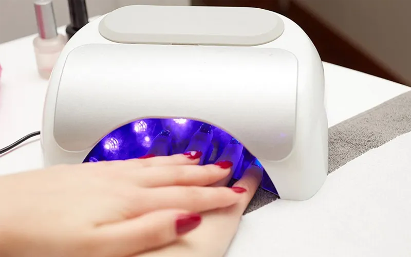 دستگاه لاک خشک کن چیست و همه نکات مهمی که باید قبل از خریدش بدانید دستگاه لاک خشک کن چیست و همه نکات مهمی که باید قبل از خریدش بدانید