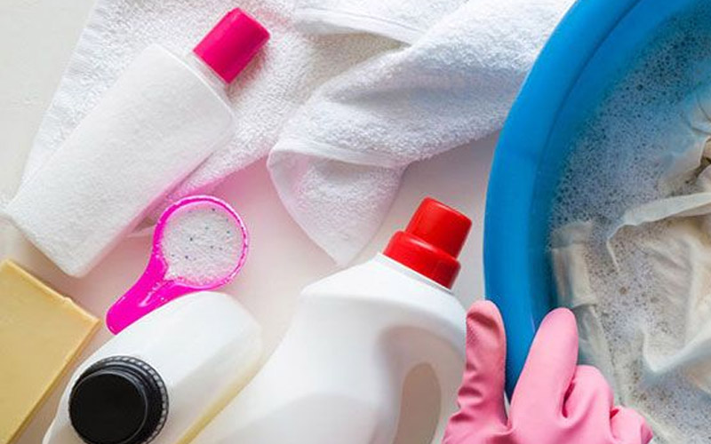 استفاده کردن از شوینده ها و لکه بر ها را فراموش نکنید استفاده کردن از شوینده ها و لکه بر ها را فراموش نکنید