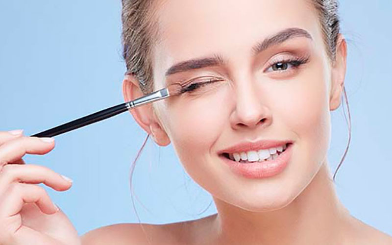 تکنیک های آرایشی برای چشم ها و لب ها