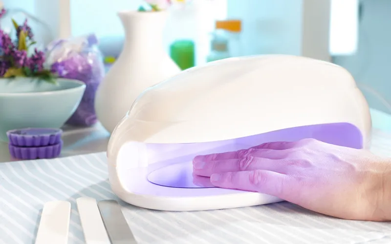 دستگاه لاک خشک کن چیست و همه نکات مهمی که باید قبل از خریدش بدانید دستگاه لاک خشک کن چیست و همه نکات مهمی که باید قبل از خریدش بدانید