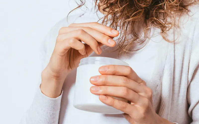 استفاده کردن از ماسک مو