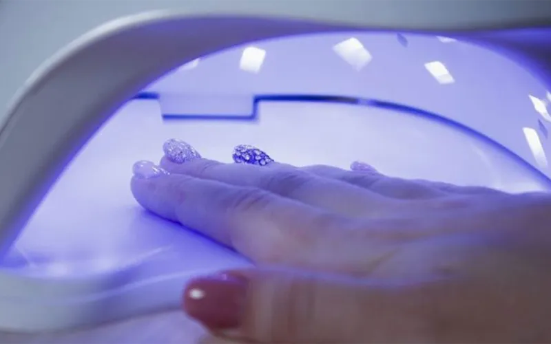 دستگاه لاک خشک کن چیست و همه نکات مهمی که باید قبل از خریدش بدانید دستگاه لاک خشک کن چیست و همه نکات مهمی که باید قبل از خریدش بدانید